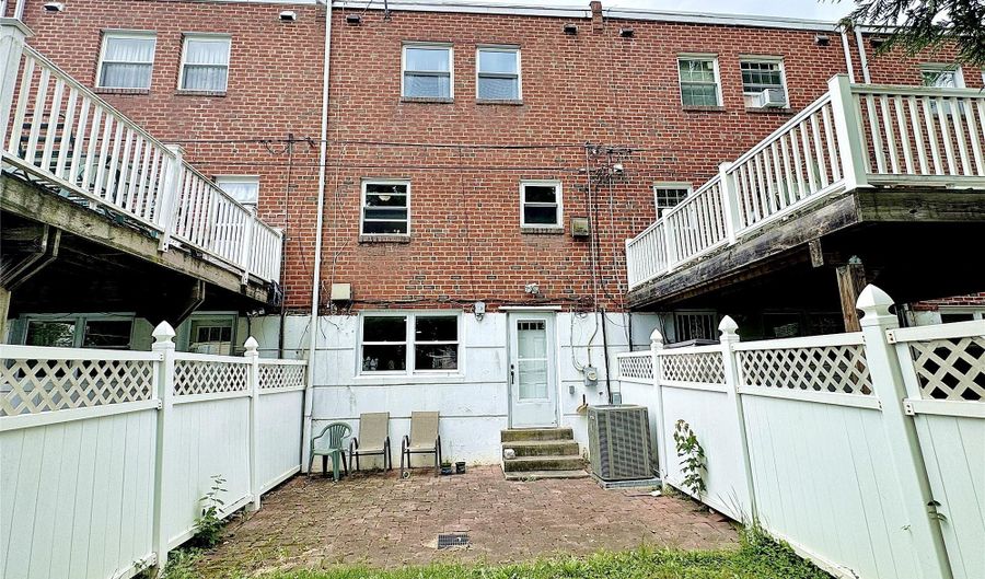 3785 GENESEE Dr, Philadelphia, PA 19154 - 3 Beds, 3 Bath