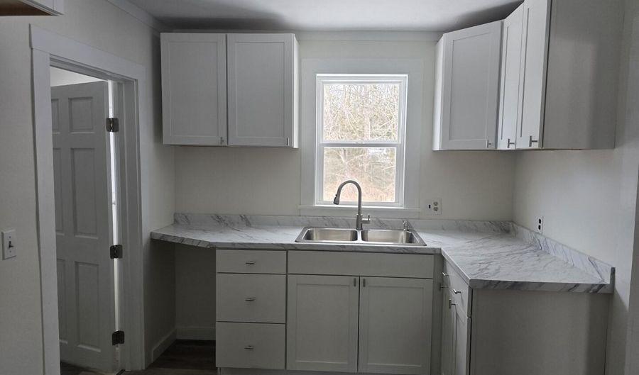 1555 Union St, Bangor, ME 04401 - 2 Beds, 1 Bath