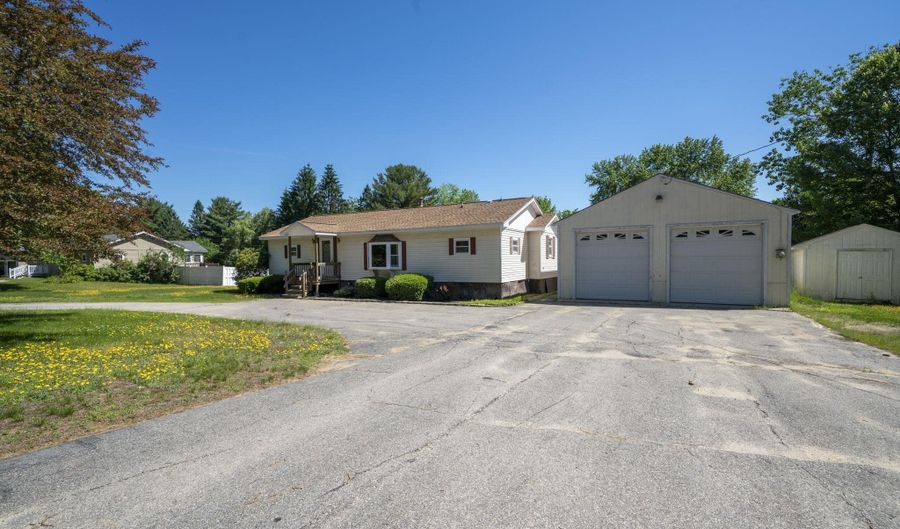 50 Chester Tpke, Allenstown, NH 03275 - 4 Beds, 2 Bath