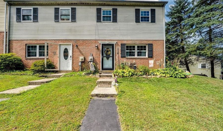 1261 FOX Run, Reading, PA 19606 - 3 Beds, 2 Bath