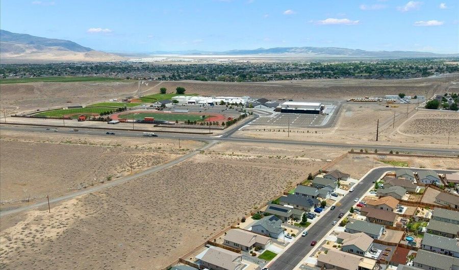 172 Walnut Dr, Fernley, NV 89408 - 4 Beds, 2 Bath