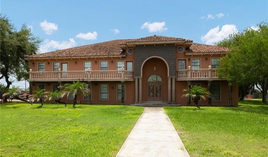 4523 S Tower Rd, Alamo, TX 78516 - 10 Beds, 7 Bath