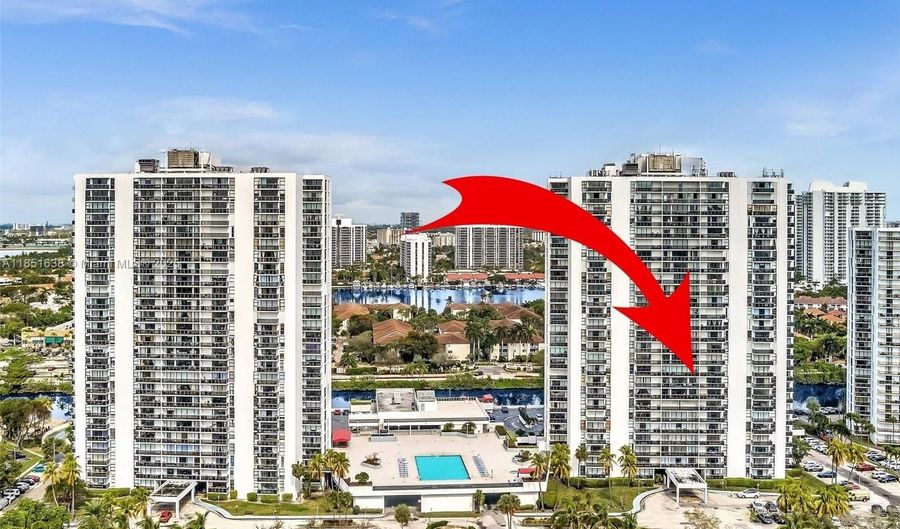 3675 N Country Club Dr 707, Aventura, FL 33180 - 1 Beds, 2 Bath