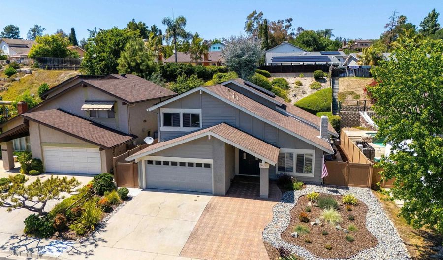 10352 CARIOCA Ct, San Diego, CA 92124 - 4 Beds, 3 Bath