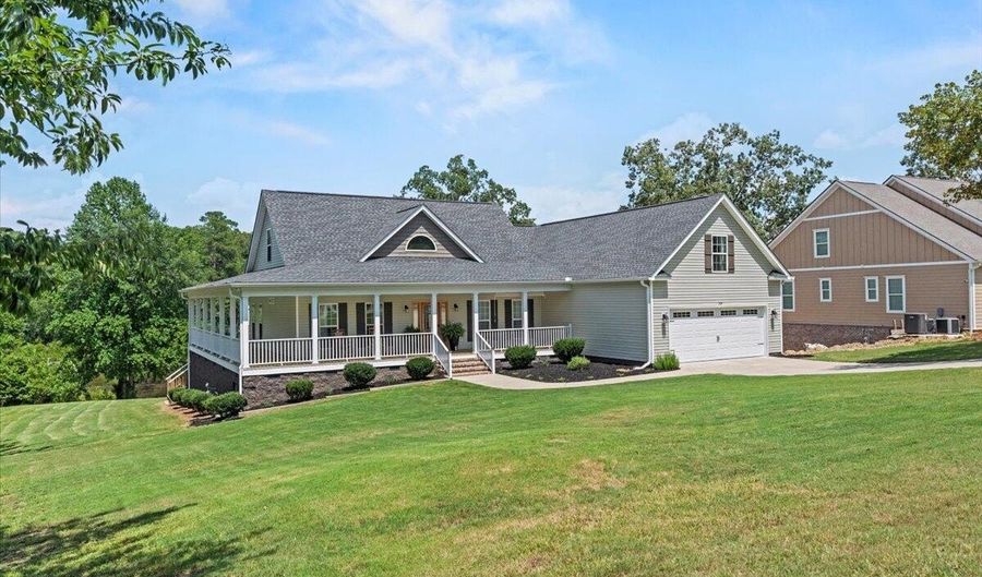 604 Summer Lakes Dr, Aiken, SC 29805 - 4 Beds, 3 Bath