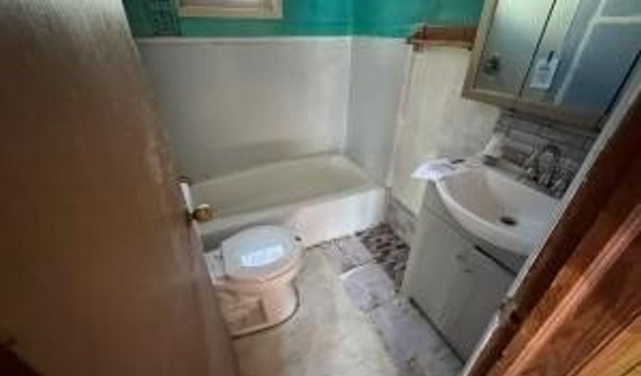 281 Blackwell Rd, Atkins, AR 72823 - 2 Beds, 1 Bath