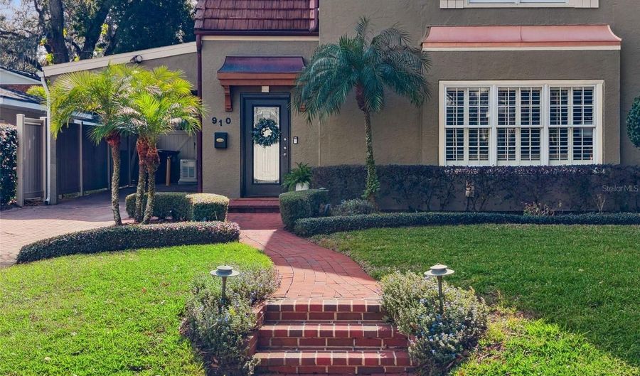 910 ALAMEDA St, Orlando, FL 32804 - 4 Beds, 4 Bath