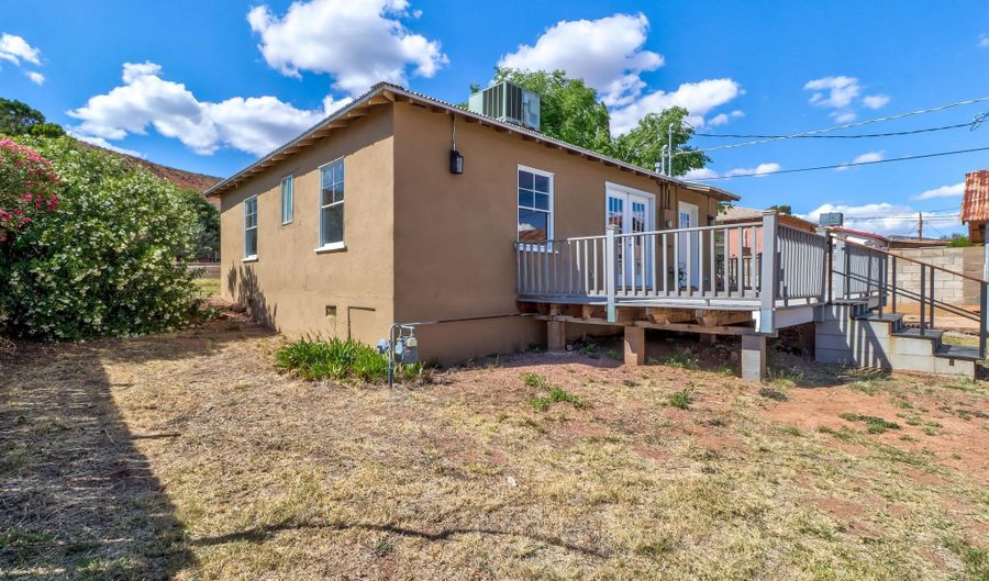 107 BORNITE Ave, Bisbee, AZ 85603 - 3 Beds, 1 Bath
