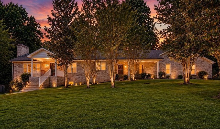 3935 Erwin Hwy, Afton, TN 37616 - 5 Beds, 3 Bath