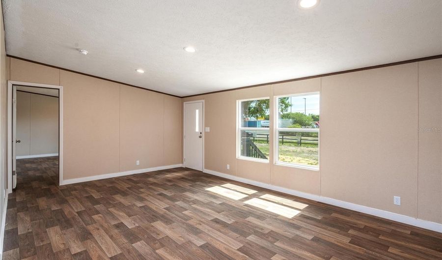 270 OLD BARTOW LAKE WALES, Bartow, FL 33830 - 4 Beds, 2 Bath