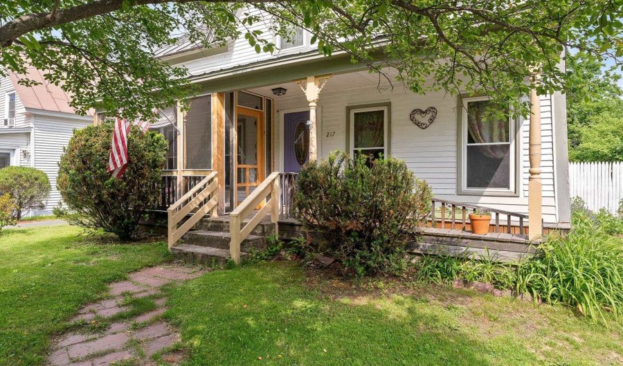 217 S Pleasant St, Bradford, VT 05033 - 4 Beds, 2 Bath