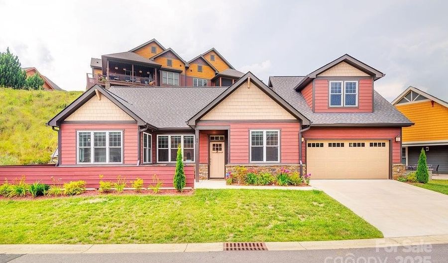 64 Creekside View Dr, Asheville, NC 28804 - 3 Beds, 3 Bath