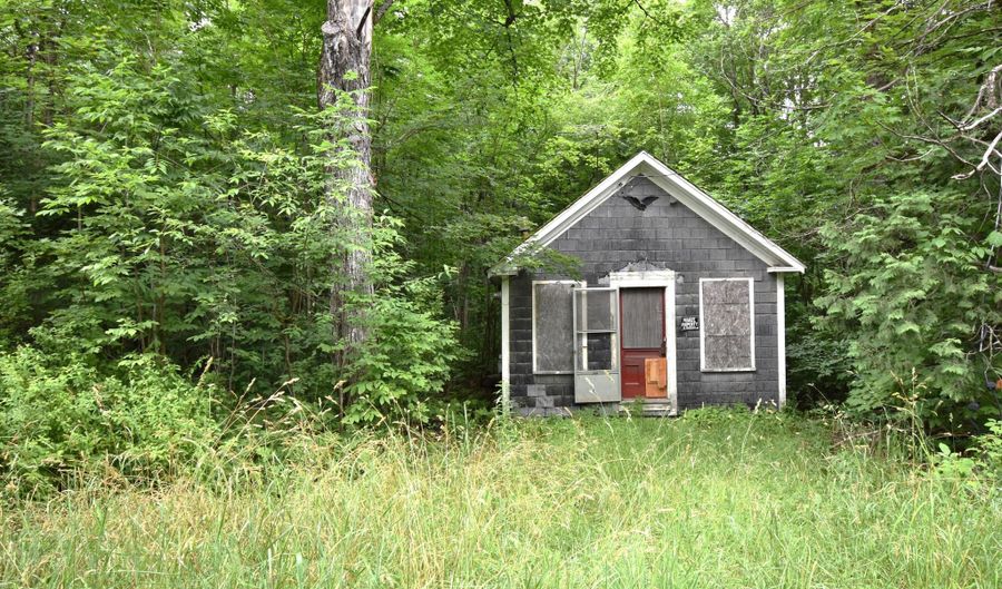 108 Maple Rd, Atkinson, ME 04426 - 2 Beds, 1 Bath