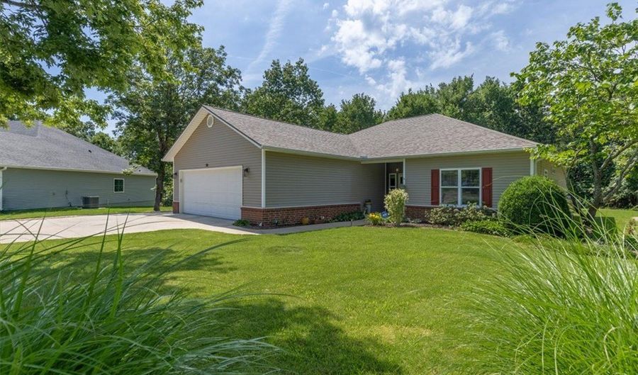 50 Saint Andrews Dr, Bella Vista, AR 72715 - 2 Beds, 2 Bath