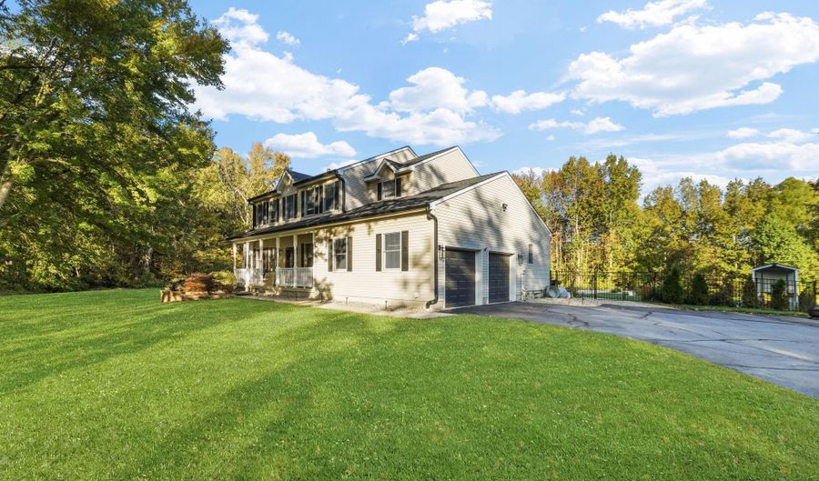 9 WOODFIELD Ln, Allentown, NJ 08501 - 4 Beds, 3 Bath