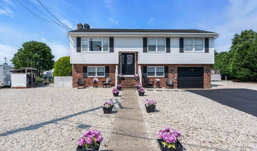 115 Hatteras Rd, Barnegat, NJ 08005 - 4 Beds, 2 Bath