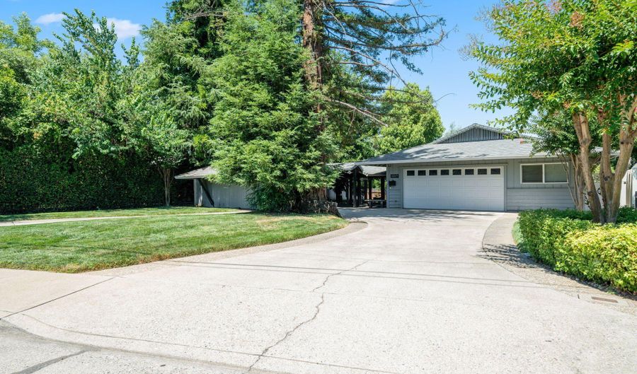 3317 Riverside Dr, Anderson, CA 96007 - 3 Beds, 3 Bath