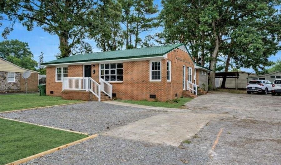 712 E 13th, Roanoke Rapids, NC 27870 - 3 Beds, 2 Bath