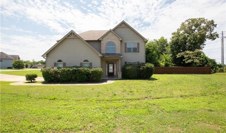 2 Willow Oak Ln, Fort Mitchell, AL 36856 - 4 Beds, 3 Bath