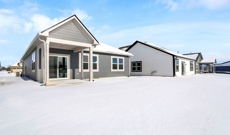 5283 Foxley Park Ln, Avon, IN 46123 - 2 Beds, 2 Bath