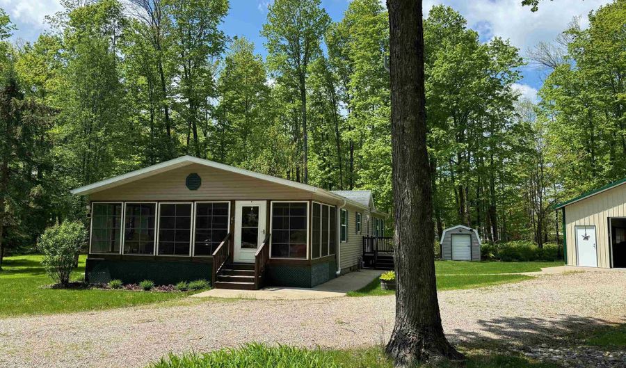 17787 HOLIDAY ACRES Ln, Townsend, WI 54175 - 3 Beds, 2 Bath