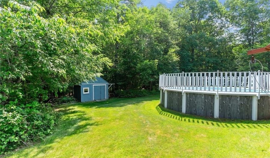 394 Maureen Cir, Burrillville, RI 02839 - 3 Beds, 3 Bath