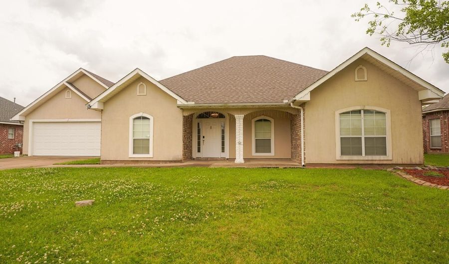 506 Westway, Alexandria, LA 71303 - 4 Beds, 4 Bath
