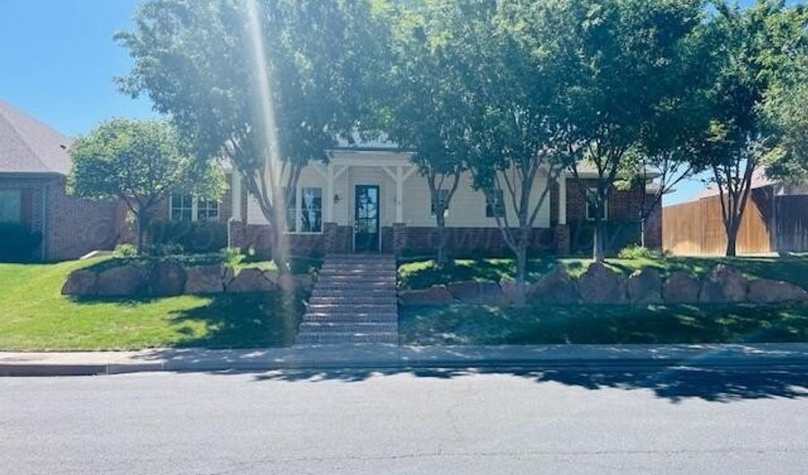 6400 GLENWOOD Dr, Amarillo, TX 79119 - 4 Beds, 3 Bath
