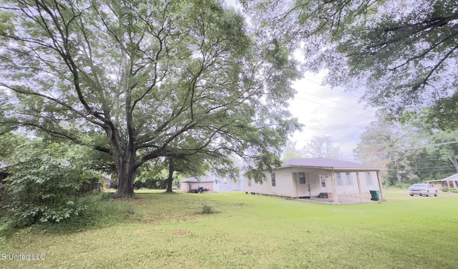 314 W Congress St, Brookhaven, MS 39601 - 3 Beds, 2 Bath