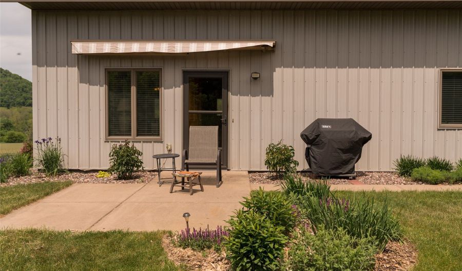 S1316 County Road NN, Alma, WI 54610 - 3 Beds, 2 Bath