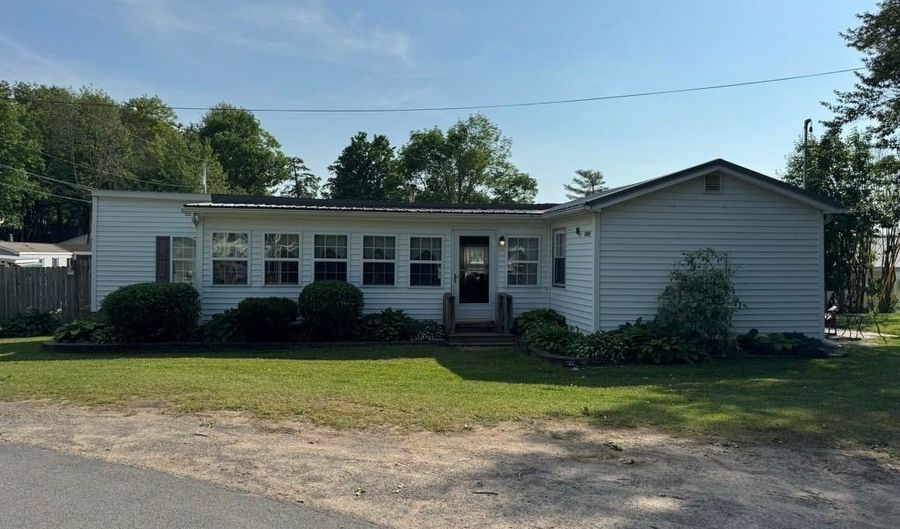47063 Carnegie Bay Rd, Alexandria, NY 13607 - 2 Beds, 1 Bath