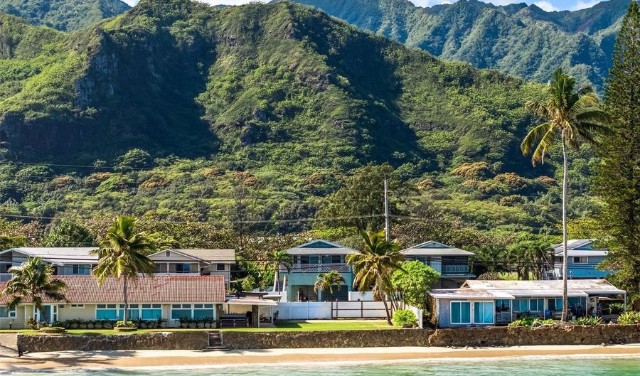53-658 Kamehameha Hwy, Hauula, HI 96717 - 5 Beds, 3 Bath
