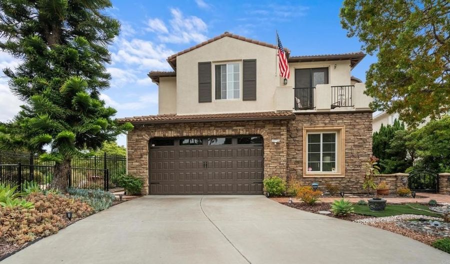 2225 David Pl, Carlsbad, CA 92008 - 5 Beds, 3 Bath