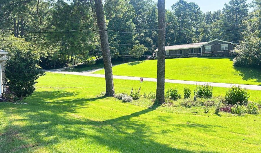 200 SHAMROCK Rd, Anniston, AL 36207 - 3 Beds, 2 Bath