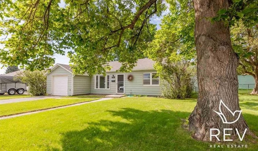 190 Goodturn Dr, Cody, WY 82414 - 2 Beds, 1 Bath