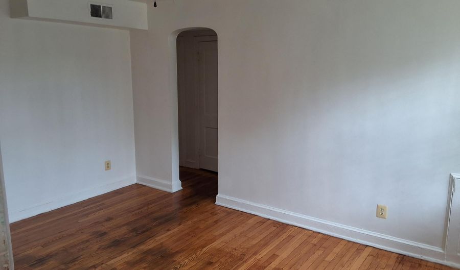 432 33RD St SE 2, Washington, DC 20019 - 1 Beds, 1 Bath