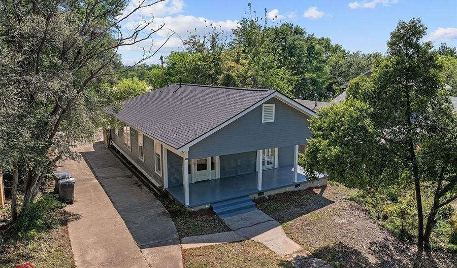 325 Rutherford St, Shreveport, LA 71104 - 2 Beds, 2 Bath
