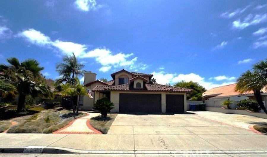 4943 Wildwood, Oceanside, CA 92057 - 4 Beds, 3 Bath