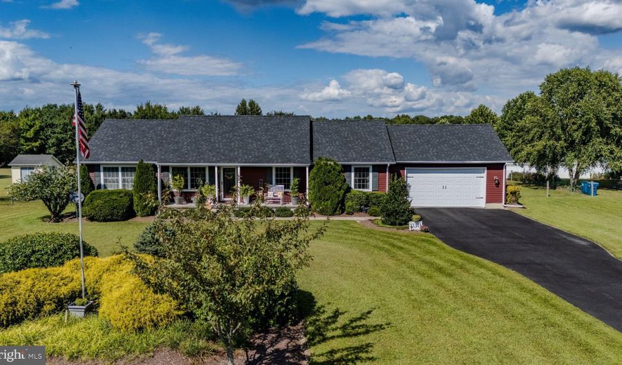 13311 HUNTERS COVE Rd, Greenwood, DE 19950 - 3 Beds, 2 Bath