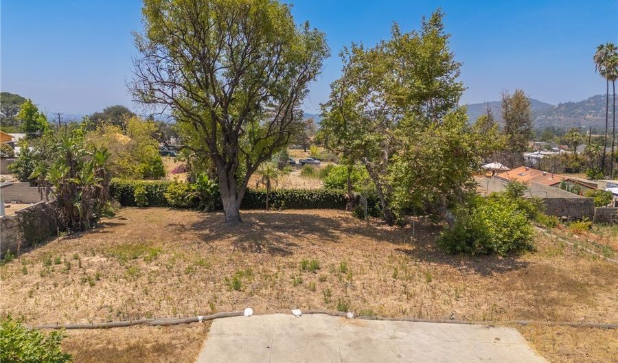 3383 Glenrose Ave, Altadena, CA 91001 - 0 Beds, 0 Bath