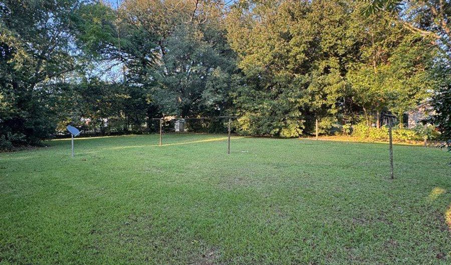 530 Pleasant Grove Rd, Ashford, AL 36312 - 3 Beds, 1 Bath