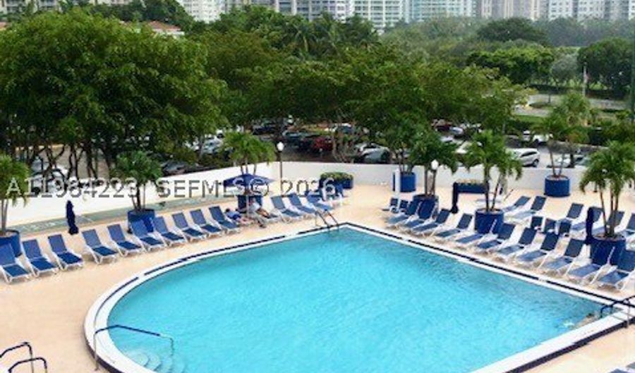 3701 N Country Club Dr 504, Aventura, FL 33180 - 2 Beds, 2 Bath
