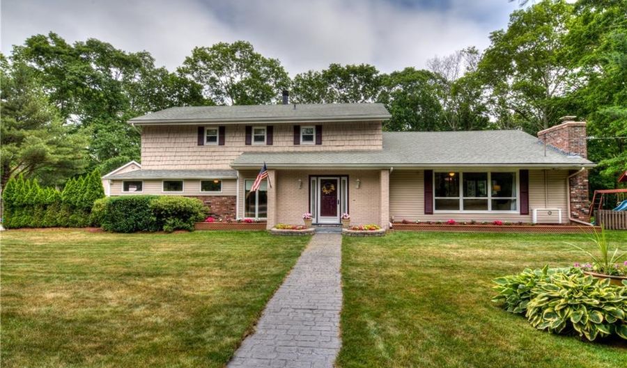 97 New London Tpke, Richmond, RI 02898 - 4 Beds, 3 Bath