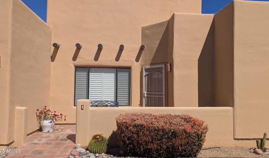 37222 N TOM DARLINGTON Dr 1, Carefree, AZ 85377 - 2 Beds, 2 Bath