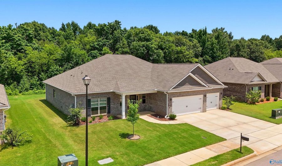 25129 Addlestone Dr, Athens, AL 35613 - 4 Beds, 3 Bath