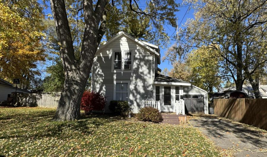 1035 Eastward St, Alma, MI 48801 - 2 Beds, 2 Bath