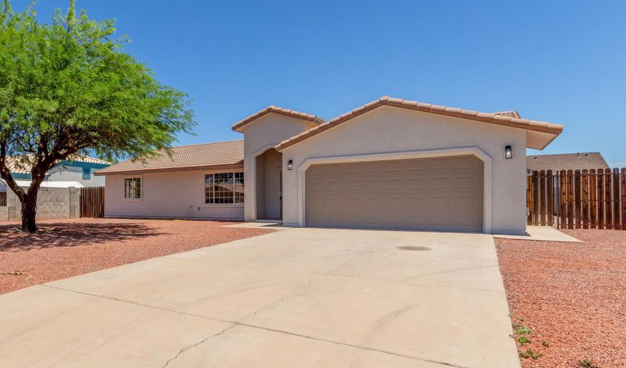 14309 S AMADO Blvd, Arizona City, AZ 85123 - 3 Beds, 2 Bath