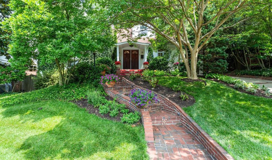 5407 BLACKISTONE Rd, Bethesda, MD 20816 - 3 Beds, 3 Bath