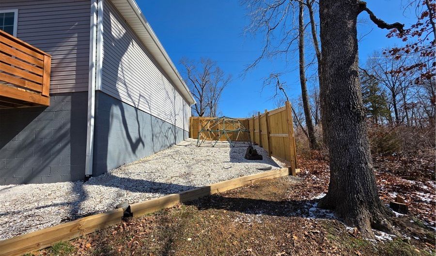 8 Horncastle Dr, Bella Vista, AR 72714 - 3 Beds, 2 Bath