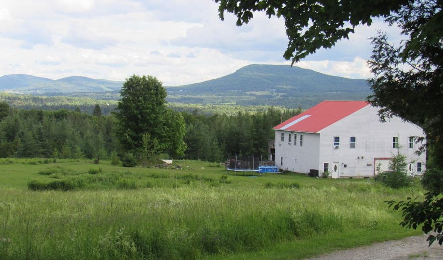 787 Dutton Brook Ln, Brownington, VT 05860 - 6 Beds, 5 Bath